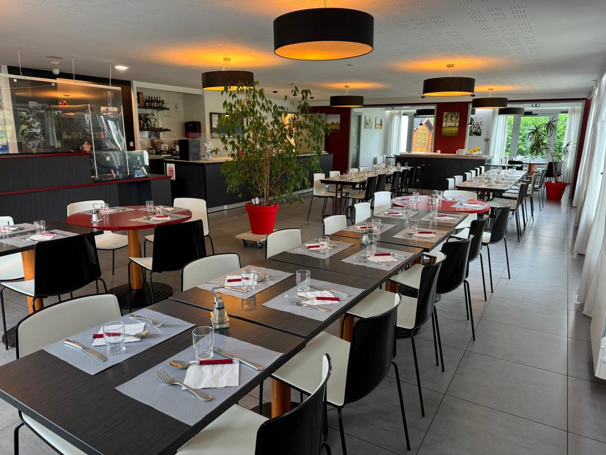 Brit Hotel מאיין מראה חיצוני תמונה