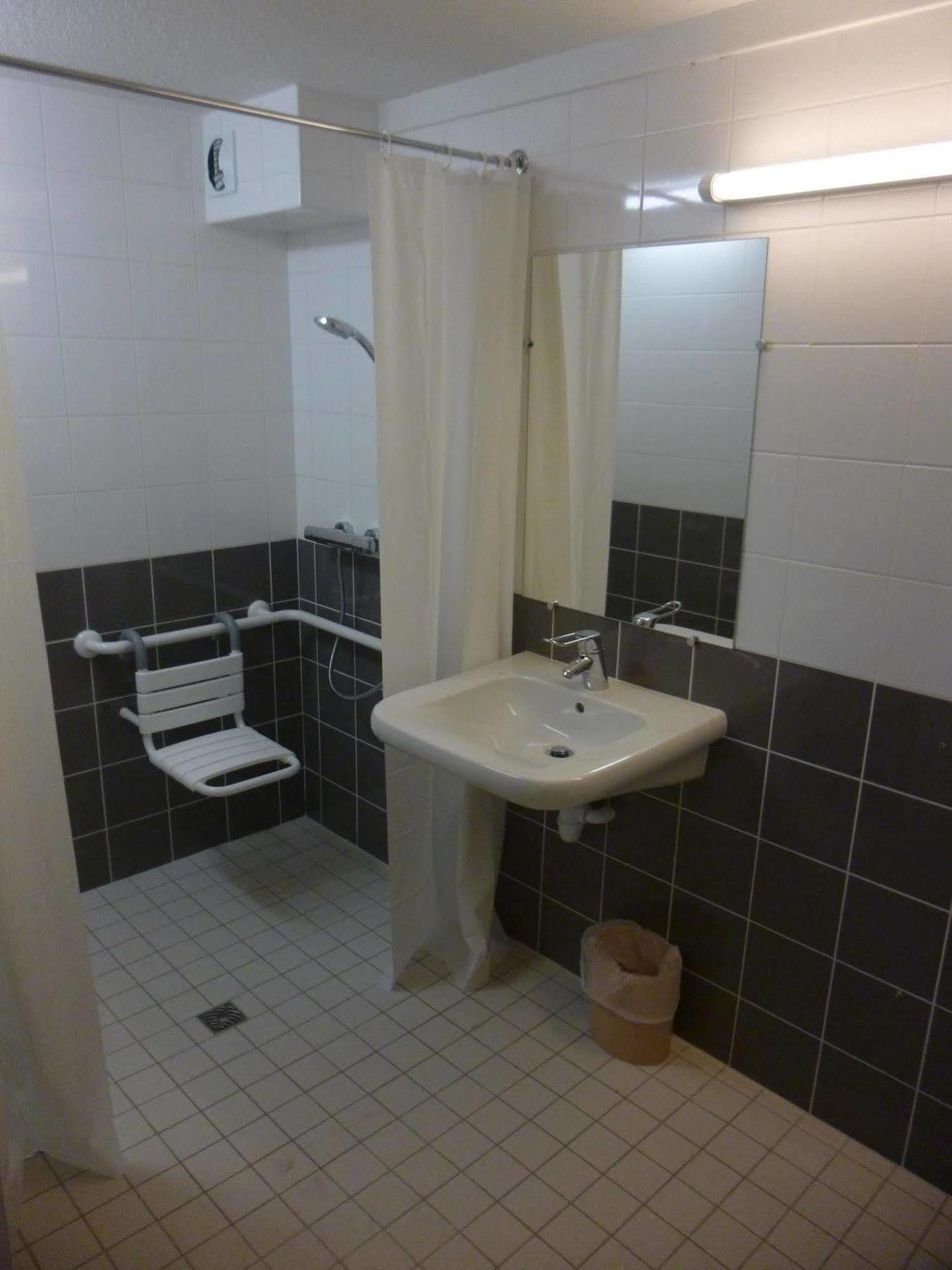 Brit Hotel מאיין מראה חיצוני תמונה