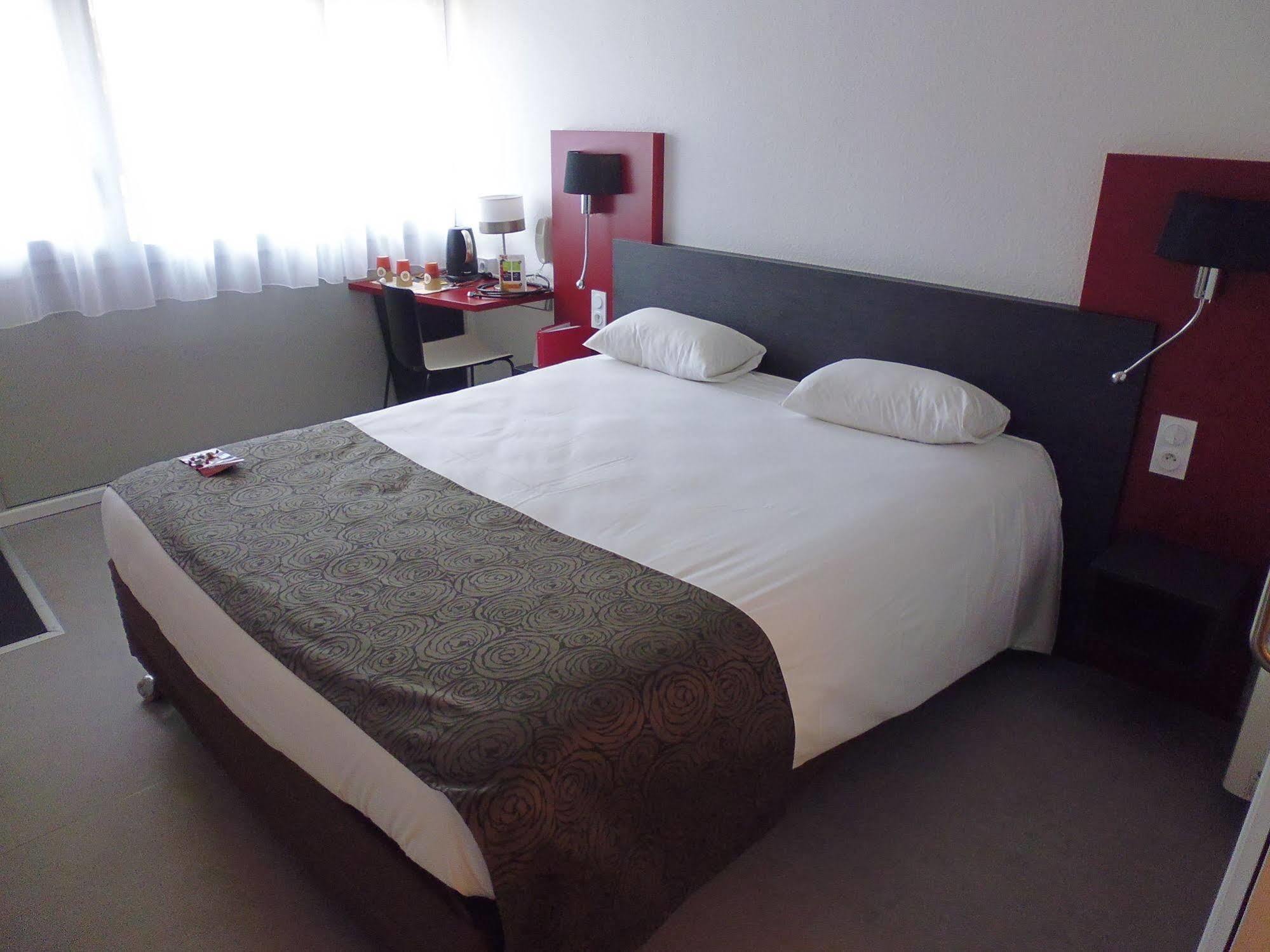 Brit Hotel מאיין מראה חיצוני תמונה