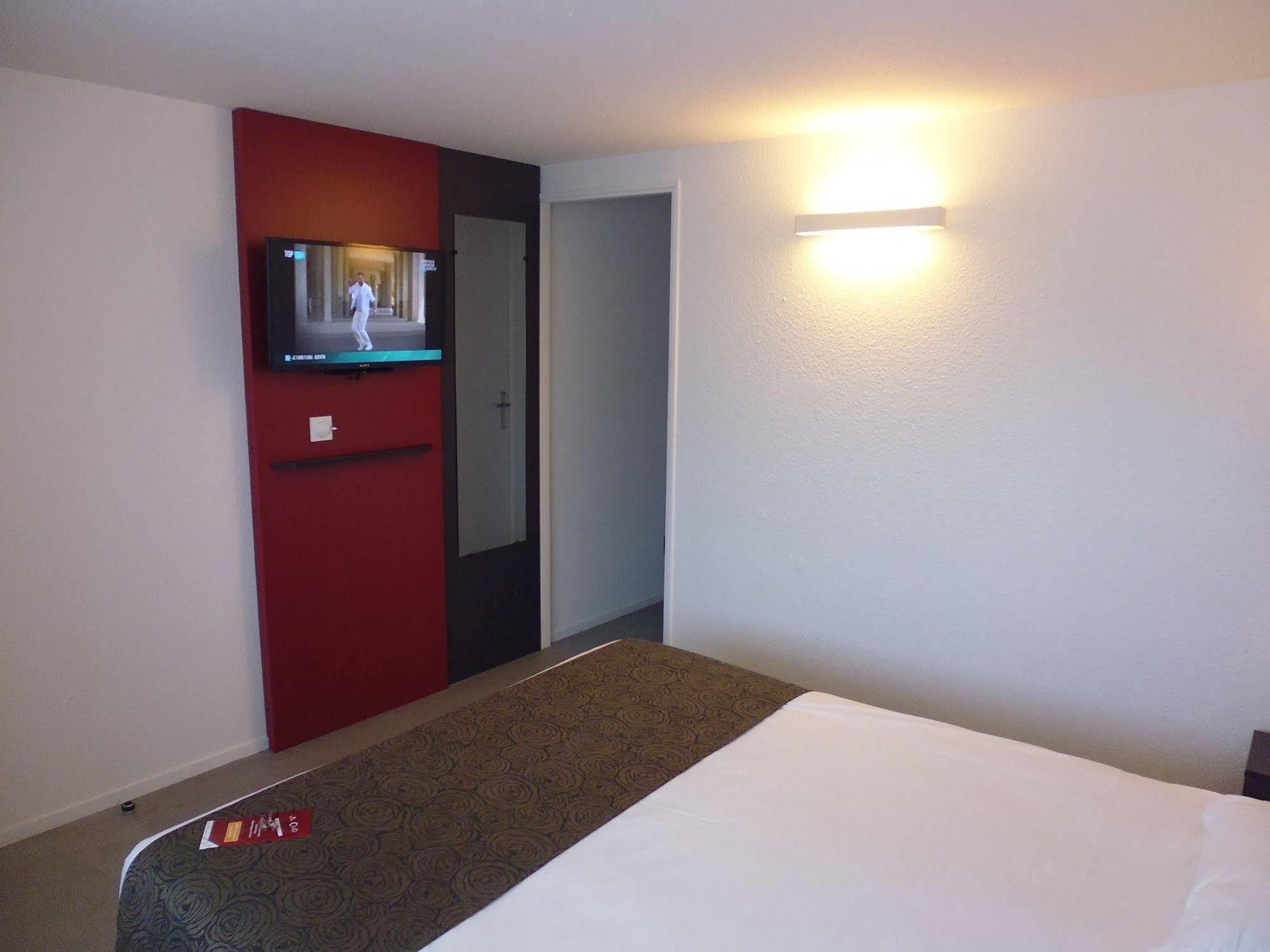 Brit Hotel מאיין מראה חיצוני תמונה